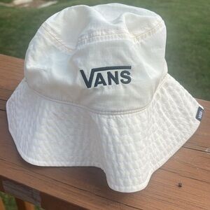 Vans Level Up II Bucket Hat Almond Oil Small / Medium